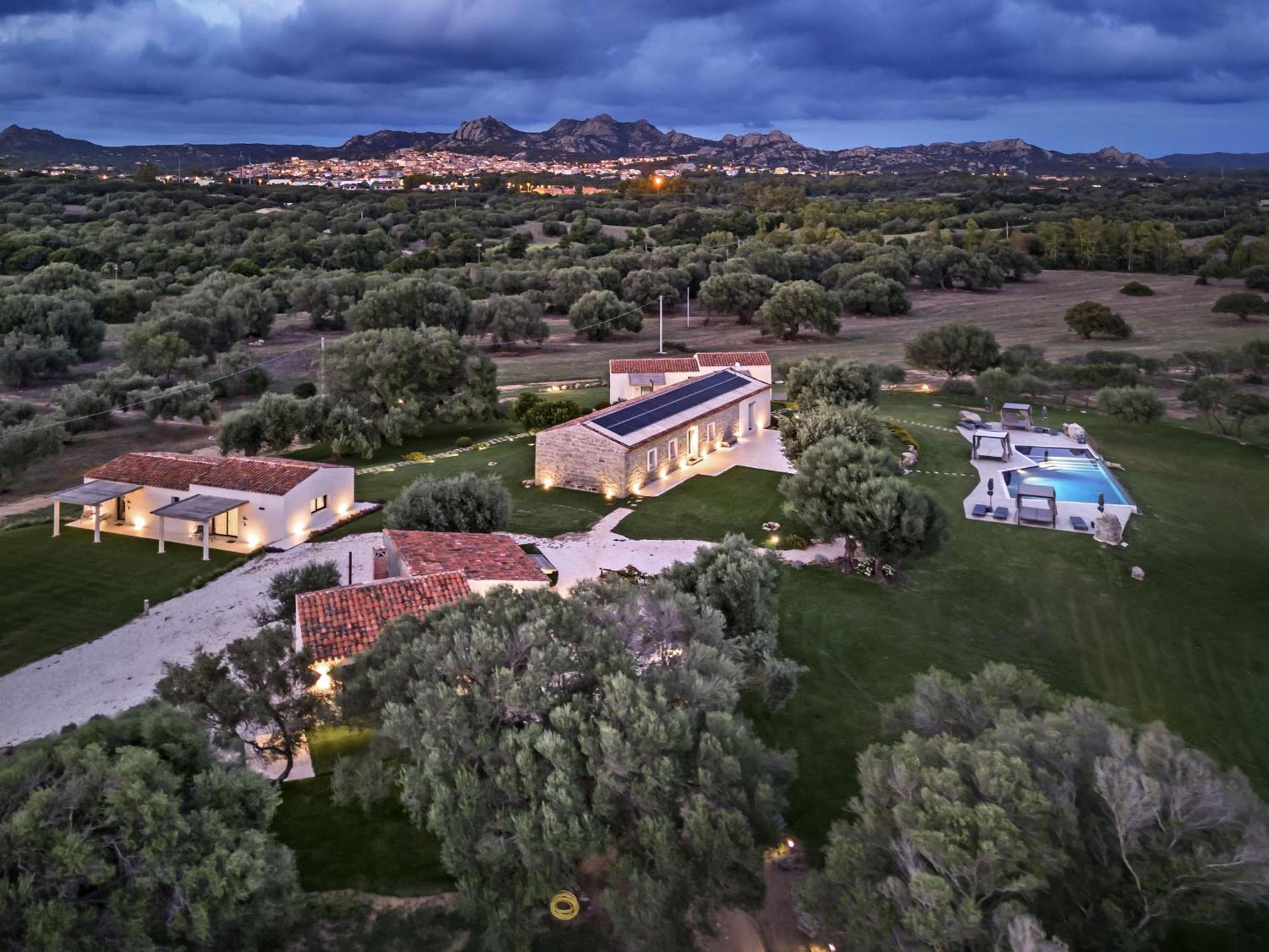Uddastri Retreat Arzachena Exterior photo